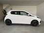 Peugeot 108 1.0 e-VTi Black & White Active Airco, Navigatie