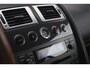 Aston Martin V8 Vantage 4.3 Sportshift | Een handgebouwd icoon van stijl, geluid en karakter