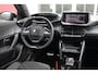 Peugeot 2008 1.2 Hybrid 145PK AUTOMAAT GT | ELEKTRISCH BEDIENBARE BESTUURDERSSTOEL | NAVIGATIE | FULL LED KOPLAMPEN | DRAADLOZE APPLE CARPLAY/ANDROID AUTO | ADAPTIVE CRUISE CONTROL | CAMERA VOOR + ACHTER | CLIMATE CONTROL | LICHTMETALEN VELGEN 17" | KEYLESS ENTRY/START | DAB+ RADIO | ALCANTARA/LEDEREN BEKLEDING  | DODEHOEK DETECTIE | PARKEERSENSOREN VOOR + ACHTER | STOEL VERWARMING | DRAADLOZE TELEFOONLADER |