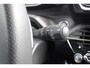 Peugeot 2008 1.2 Hybrid 145PK AUTOMAAT GT | ELEKTRISCH BEDIENBARE BESTUURDERSSTOEL | NAVIGATIE | FULL LED KOPLAMPEN | DRAADLOZE APPLE CARPLAY/ANDROID AUTO | ADAPTIVE CRUISE CONTROL | CAMERA VOOR + ACHTER | CLIMATE CONTROL | LICHTMETALEN VELGEN 17" | KEYLESS ENTRY/START | DAB+ RADIO | ALCANTARA/LEDEREN BEKLEDING  | DODEHOEK DETECTIE | PARKEERSENSOREN VOOR + ACHTER | STOEL VERWARMING | DRAADLOZE TELEFOONLADER |
