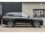Volvo XC90 T8 Ultra Bright Luchtvering B&W Massage HUD 22''