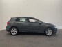 Volkswagen Golf 1.0 eTSI DSG Life Navigatie Apple Carplay/Android Auto Parkeersensoren Adaptieve Cruise Control Sfeerverlichting Virtual Cockpit Climate Control Lichtmetalen velgen