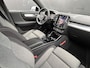 Volvo XC40 2.0 B4 Plus Dark Elekt. stoelverstelling / park assist V+A / Camera achter / Keyless drive / Adpatieve cruise control / Trekhaak / Harman Kardon Audio / stoel-, stuur, voorruit verwarming