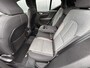 Volvo XC40 2.0 B4 Plus Dark Elekt. stoelverstelling / park assist V+A / Camera achter / Keyless drive / Adpatieve cruise control / Trekhaak / Harman Kardon Audio / stoel-, stuur, voorruit verwarming