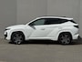 Hyundai Tucson 1.6 T-GDI PHEV N Line 4WD / Automaat / Dealer onderhouden / Fabrieksgarantie tot 04-2028 / Trekgewicht 1350 kg / Elektrische achterklep / Stuur- Stoel & Achterbank verwarming / Adaptief cruise control / Rondomzicht camera / Stoelventilatie /
