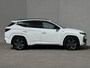 Hyundai Tucson 1.6 T-GDI PHEV N Line 4WD / Automaat / Dealer onderhouden / Fabrieksgarantie tot 04-2028 / Trekgewicht 1350 kg / Elektrische achterklep / Stuur- Stoel & Achterbank verwarming / Adaptief cruise control / Rondomzicht camera / Stoelventilatie /
