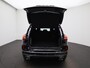 Ford Kuga | ST LIne | Automaat | Verwarmde Voorstoelen | Verwarmd Stuurwiel | Verwarmbare Voorruit | Cruise Control | Lane Assist | Climate Control | Head Up Display | Parkeer Camera Achter | Parkeersensoren Voor + Achter | Navigatie