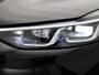 Ford Kuga | ST LIne | Automaat | Verwarmde Voorstoelen | Verwarmd Stuurwiel | Verwarmbare Voorruit | Cruise Control | Lane Assist | Climate Control | Head Up Display | Parkeer Camera Achter | Parkeersensoren Voor + Achter | Navigatie