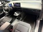 MG MG4 ELECTRIC LUXURY LONG RANGE 204 PK 64 KWH FABRIEKGARANTIE TOT 2031 !!! NAVIGATIE ADAPTIVE CRUISE CONTROL APPLE CARPLAY/ANDROID 360 CAMERA STOEL EN STUURVERWARMING DODEHOEKSENSOREN RIJSTROOKSENSOREN KEYLESS GO ZEER MOOI !!