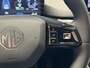 MG MG4 ELECTRIC LUXURY LONG RANGE 204 PK 64 KWH FABRIEKGARANTIE TOT 2031 !!! NAVIGATIE ADAPTIVE CRUISE CONTROL APPLE CARPLAY/ANDROID 360 CAMERA STOEL EN STUURVERWARMING DODEHOEKSENSOREN RIJSTROOKSENSOREN KEYLESS GO ZEER MOOI !!
