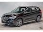 BMW X1 XDrive20i High Executive|NAP|1eig|Trekhaak|Leder|HUD