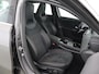 Mercedes-Benz A-klasse 250 e AMG Line | Panoramadak | Achteruitrijcamera | Stoelverwarming | Widescreen |