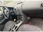 Nissan Qashqai 1.6 Acenta met trekhaak en panoramadak en parkeercamera en navigatie en bluetooth telefoon en cruise controle