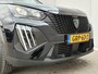 Peugeot e-2008 EV Active 54 kWh / SOH 97,75% / 8 Jaar Fabrieksgarantie / Dealer Onderhouden / 3-fase/Snelladen / Navigatie /