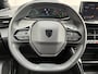 Peugeot e-2008 EV Active 54 kWh / SOH 97,75% / 8 Jaar Fabrieksgarantie / Dealer Onderhouden / 3-fase/Snelladen / Navigatie /
