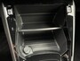 Peugeot e-2008 EV Active 54 kWh / SOH 97,75% / 8 Jaar Fabrieksgarantie / Dealer Onderhouden / 3-fase/Snelladen / Navigatie /