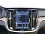 Volvo V60 Cross Country B5 AWD Pro | Geventileerde voorstoelen | Bowers en Wilkins | Trekhaak