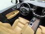 Volvo V60 Cross Country B5 AWD Pro | Geventileerde voorstoelen | Bowers en Wilkins | Trekhaak