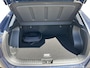 Hyundai Kona Long Range Pure Edition 64.8 kWh / 20 Inch Lichtmetalen Velgen / Navigatie / Cruise Control Adaptief / Bestuurder & Bijrijder Stoel In Hoogte Verstelbaar /