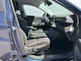 Hyundai Kona Long Range Pure Edition 64.8 kWh / 20 Inch Lichtmetalen Velgen / Navigatie / Cruise Control Adaptief / Bestuurder & Bijrijder Stoel In Hoogte Verstelbaar /