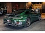 Porsche 911 992.2 Coupé 3.6 Turbo S, 711 PK, *ON/STOCK*, Sport/Design/Carbon, OAK/Green, Lift, Burmester, Turbonite/Zwart, NEW!!
