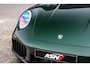 Porsche 911 992.2 Coupé 3.6 Turbo S, 711 PK, *ON/STOCK*, Sport/Design/Carbon, OAK/Green, Lift, Burmester, Turbonite/Zwart, NEW!!