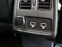 Renault Captur TCe 90pk Intens | Dealeronderhouden | Parkeersensoren voor/achter | 360 gradencamera | 9,3" Navigatie | Climate control |