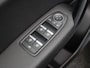 Renault Captur TCe 90pk Intens | Dealeronderhouden | Parkeersensoren voor/achter | 360 gradencamera | 9,3" Navigatie | Climate control |