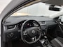 Skoda Octavia 1.5 TSI Greentech Style Business Automaat | Trekhaak | Panoramadak | Lichtmetalen velgen | Sportstoelen | Metallic lak