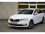 Skoda Octavia Combi 1.5 TSI 150PK! Automaat Business Edition BJ2020 Lmv 16" | Led | Pdc | Trekhaak | App-Connect | Navi | Climate control | Cruise control | Sportstuur | Verwarmde voorstoelen | Extra getint glas