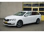 Skoda Octavia Combi 1.5 TSI 150PK! Automaat Business Edition BJ2020 Lmv 16" | Led | Pdc | Trekhaak | App-Connect | Navi | Climate control | Cruise control | Sportstuur | Verwarmde voorstoelen | Extra getint glas