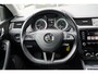 Skoda Octavia Combi 1.5 TSI 150PK! Automaat Business Edition BJ2020 Lmv 16" | Led | Pdc | Trekhaak | App-Connect | Navi | Climate control | Cruise control | Sportstuur | Verwarmde voorstoelen | Extra getint glas