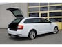 Skoda Octavia Combi 1.5 TSI 150PK! Automaat Business Edition BJ2020 Lmv 16" | Led | Pdc | Trekhaak | App-Connect | Navi | Climate control | Cruise control | Sportstuur | Verwarmde voorstoelen | Extra getint glas