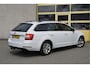 Skoda Octavia Combi 1.5 TSI 150PK! Automaat Business Edition BJ2020 Lmv 16" | Led | Pdc | Trekhaak | App-Connect | Navi | Climate control | Cruise control | Sportstuur | Verwarmde voorstoelen | Extra getint glas