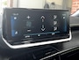 Peugeot 2008 GT Pack 1.2 Turbo 130pk EAT8 | FOCAL HIFI | TREKHAAK | SCHUIF/KANTELDAK | ALCANTARA | 18" LM 'EVISSA' | STOELVERW. | CAMERA | NAVI