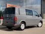Volkswagen Transporter 2.0 TDI L1H1 28 | ACC | Dubbele Cabine | Stoelverwarming | Apple Carplay | Trekhaak | DAB | Dode Hoek | Trailer Assistent |