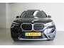 BMW X1 sDrive18i High Executive | PANO-DAK | CARPLAY | AFN-TRHAAK | CRUISE | NAVIGATIE | DAB-RADIO | LED |