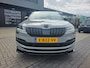 Skoda Karoq 1.5 TSI ACT Business Edition | Met o.a. camera, AppleCarPlay/AndroidAuto, navigatie, lane-assist en climate control!