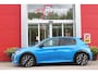 Peugeot 208 1.2 Hybrid 145PK AUTOMAAT GT | NAVIGATIE | DRAADLOZE APPLE CARPLAY/ANDROID AUTO | CAMERA VOOR + ACHTER | FULL LED KOPLAMPEN | LICHTMETALEN VELGEN 17" | DODEHOEK DETECTIE | DRAADLOZE TELEFOONLADER | KEYLESS ENTRY/START | DAB+ RADIO | ADAPTIVE CRUISE CONTROL |