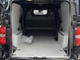 Citroën E-Jumpy L3 136 75 kWh | STX | Leer | Stoel/-Stuurverwarming | Draadloze telefoonlader | Apple Carplay/Android Auto | Lichtmetalen velgen | Climate Control | Cruise Control | Parkeercamera/-sensoren | Inbouw |