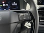 Citroën E-Jumpy L3 136 75 kWh | STX | Leer | Stoel/-Stuurverwarming | Draadloze telefoonlader | Apple Carplay/Android Auto | Lichtmetalen velgen | Climate Control | Cruise Control | Parkeercamera/-sensoren | Inbouw |