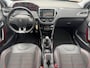 Peugeot 2008 1.2 PureTech GT-line | Trekhaak | Pano | All-Season banden | Camera | Stoelverwarming | Navigatie | Climate control
