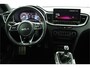 Kia Ceed Sportswagon 1.5 T-GDi GT-Line Apple Carplay/Android Auto - Cruise Control - Dodehoekdetectie - Panorama Dak - Navigatie - Stoel/Stuurverwarming - Fabrieksgarantie tot 07-2031