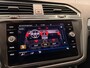 Volkswagen Tiguan 1.5 TSI Life Business | LED | ELEKTR. ACHTERKLEP | NAVI | CAR PLAY |