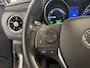 Toyota Auris 1.8 Hybrid Dynamic | All season banden |