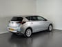 Toyota Auris 1.8 Hybrid Dynamic | All season banden |