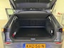 Volkswagen T-Roc 1.5 eTsi Life First Edition 116PK DSG | Trekhaak | Stuurverwarming | Zwart dak