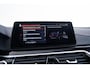 BMW 5-Serie 530i xDrive High Executive Luxury Line - Trekhaak - Panoramadak - Comfort Access - Driving Assistant Plus - Head up - Comfortstoelen - Elektrisch verwarmde voorstoelen - Hifi - Grootlichtassistent -