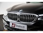 BMW 5-Serie 530i xDrive High Executive Luxury Line - Trekhaak - Panoramadak - Comfort Access - Driving Assistant Plus - Head up - Comfortstoelen - Elektrisch verwarmde voorstoelen - Hifi - Grootlichtassistent -