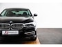 BMW 5-Serie 530i xDrive High Executive Luxury Line - Trekhaak - Panoramadak - Comfort Access - Driving Assistant Plus - Head up - Comfortstoelen - Elektrisch verwarmde voorstoelen - Hifi - Grootlichtassistent -